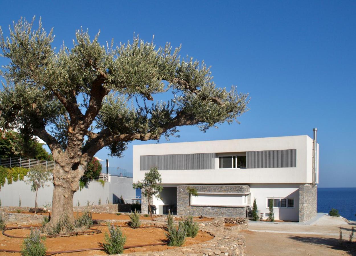 Kuro Beach House - Oceanfront Luxury & 25M Pool Achlia Eksteriør bilde