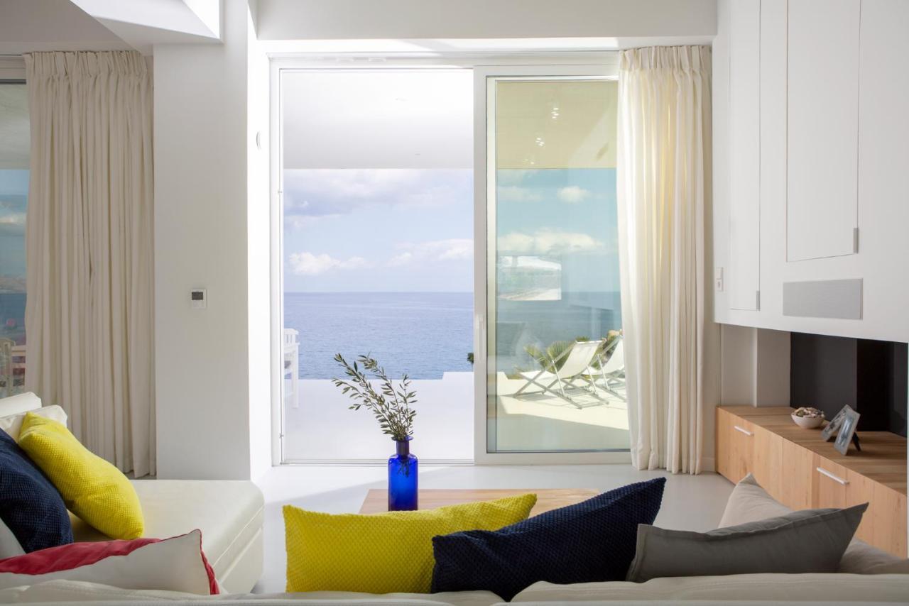 Kuro Beach House - Oceanfront Luxury & 25M Pool Achlia Eksteriør bilde
