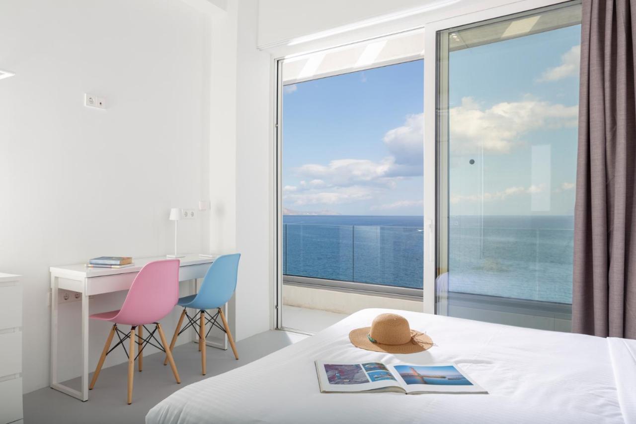 Kuro Beach House - Oceanfront Luxury & 25M Pool Achlia Eksteriør bilde