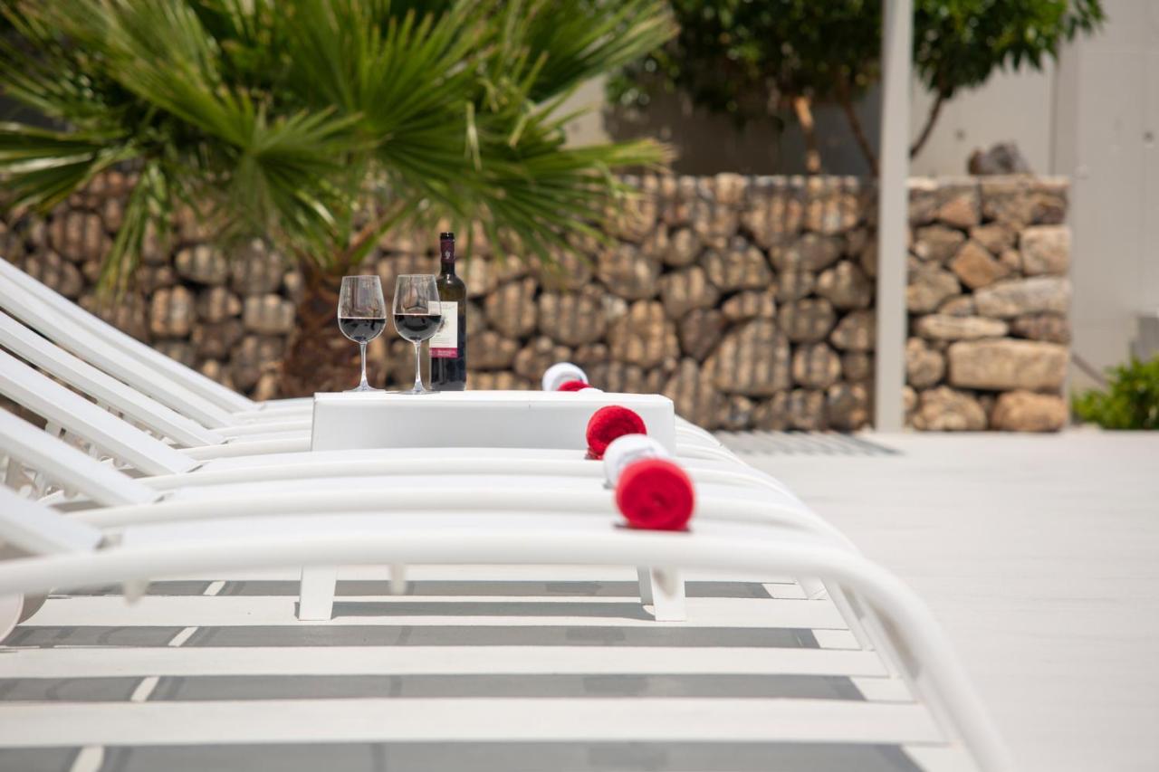Kuro Beach House - Oceanfront Luxury & 25M Pool Achlia Eksteriør bilde